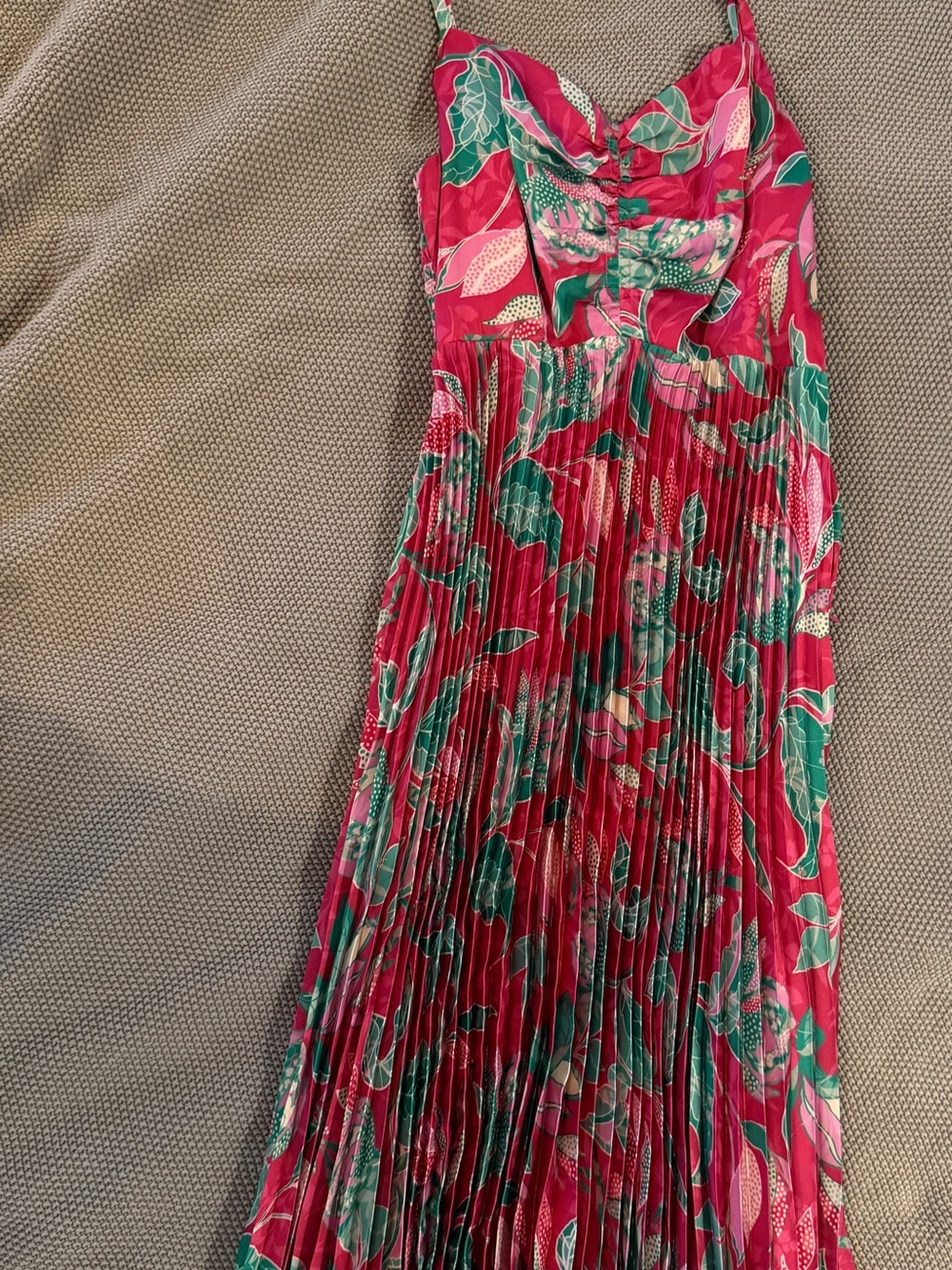 Sleeveless Floral Pleated Midi Dress